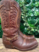 Afbeelding in Gallery-weergave laden, bijna Nieuwe stoere laarzen van sendra maat 40