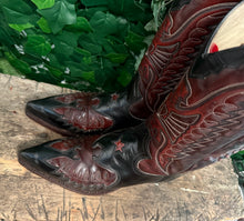 Afbeelding in Gallery-weergave laden, prachtige vintage laarzen van Sendra maat 42 (maat 8,5)