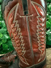 Afbeelding in Gallery-weergave laden, prachtige vintage laarzen van Sendra maat 42 (maat 8,5)
