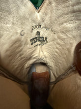 Afbeelding in Gallery-weergave laden, prachtige vintage laarzen van Sendra maat 42 (maat 8,5)
