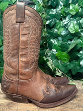 Afbeelding in Gallery-weergave laden, zo goed als nieuw stoere laarzen van sendra maat 38