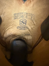 Afbeelding in Gallery-weergave laden, zo goed als nieuw stoere laarzen van sendra maat 38