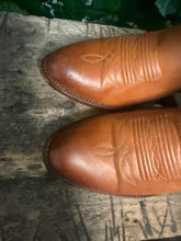 Afbeelding in Gallery-weergave laden, bijna Nieuwe mooie laarzen van sendra maat 37