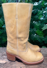 Afbeelding in Gallery-weergave laden, prachtige vintage blokhak laarzen van Sendra maat 39