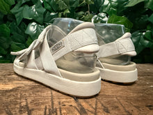Afbeelding in Gallery-weergave laden, Bijna Nieuwe sandalen van Keen maat 36