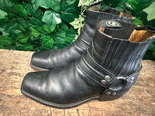 Afbeelding in Gallery-weergave laden, zo goed als nieuw volledig leren boots van Sendra maat 44
