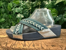 Afbeelding in Gallery-weergave laden, bijna Nieuwe slippers van Fitflop maat 41