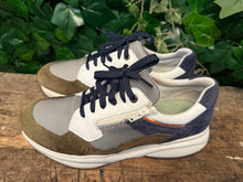 Afbeelding in Gallery-weergave laden, bijna Nieuwe sneakers van Xsensible maat 45 (wijdte H)