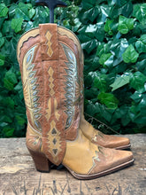 Afbeelding in Gallery-weergave laden, bijna Nieuwe fantastisch mooie laarzen van sendra maat 38