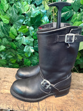 Afbeelding in Gallery-weergave laden, Bijna Nieuwe biker boots van Sendra maat 42