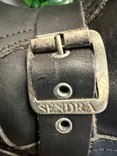 Afbeelding in Gallery-weergave laden, Bijna Nieuwe biker boots van Sendra maat 42