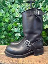 Afbeelding in Gallery-weergave laden, Bijna Nieuwe biker boots van Sendra maat 42
