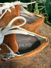 Afbeelding in Gallery-weergave laden, Nieuwe sneakers van Durea maat 39 (wijdte H)