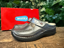 Afbeelding in Gallery-weergave laden, Nieuwe muilen/roll slipper van Wolky maat 37