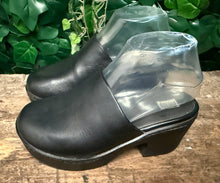 Afbeelding in Gallery-weergave laden, zo goed als nieuw muilen van Fitflop maat 36