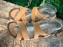 Afbeelding in Gallery-weergave laden, Nieuwe sandalen van Teva maat 39