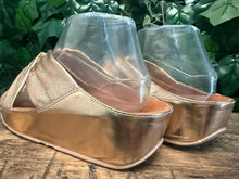 Afbeelding in Gallery-weergave laden, Nieuwe mooie leren slippers van Fitflop maat 38