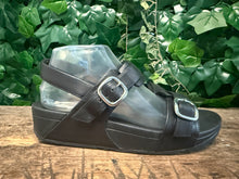 Afbeelding in Gallery-weergave laden, Nieuwe mooie leren sandalen van Fitflop maat 41