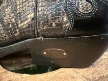 Afbeelding in Gallery-weergave laden, prachtige weinig gedragen laars van Loblan maat 43