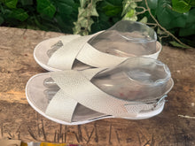 Afbeelding in Gallery-weergave laden, Nieuwe sandalen van Xsensible maat 40 (wijdte G)