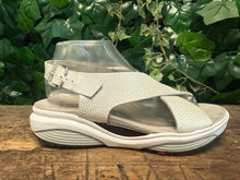 Afbeelding in Gallery-weergave laden, Nieuwe sandalen van Xsensible maat 40 (wijdte G)