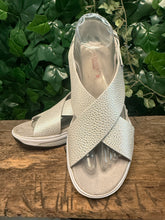 Afbeelding in Gallery-weergave laden, Nieuwe sandalen van Xsensible maat 40 (wijdte G)