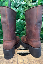 Afbeelding in Gallery-weergave laden, geweldig mooie vintage plateau boots van Sendra maat 39