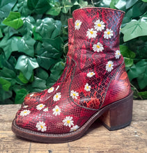 Afbeelding in Gallery-weergave laden, zo goed als nieuw vintage retro blokhak laars maat 36