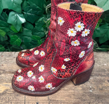 Afbeelding in Gallery-weergave laden, zo goed als nieuw vintage retro blokhak laars maat 36