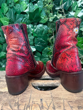 Afbeelding in Gallery-weergave laden, zo goed als nieuw vintage retro blokhak laars maat 36