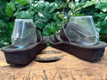 Afbeelding in Gallery-weergave laden, bijna Nieuwe slippers van wolky maat 43