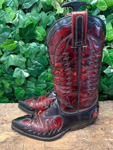 Afbeelding in Gallery-weergave laden, prachtige bijna Nieuwe vintage laarzen van Sendra maat 42