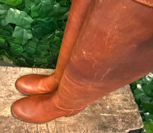 Afbeelding in Gallery-weergave laden, Nieuwe prachtige laarzen zadelleer van sendra maat 38