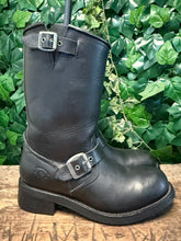 Afbeelding in Gallery-weergave laden, Bijna Nieuwe Biker Boots van Sendra maat 40