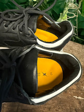 Afbeelding in Gallery-weergave laden, bijna Nieuwe sneakers van Xsensible maat 40 (wijdte GX)