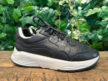 Afbeelding in Gallery-weergave laden, bijna Nieuwe sneakers van Xsensible maat 40 (wijdte GX)