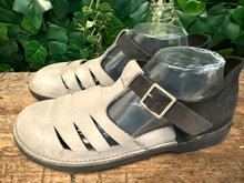 Afbeelding in Gallery-weergave laden, gewoon Nieuwe schoenen van Loints of holland maat 42