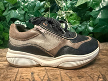 Afbeelding in Gallery-weergave laden, bijna Nieuwe sneakers van Xsensible maat 37 (wijdte HX)