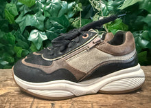 Afbeelding in Gallery-weergave laden, bijna Nieuwe sneakers van Xsensible maat 37 (wijdte HX)