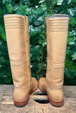 Afbeelding in Gallery-weergave laden, Prachtige hoge laarzen van Sendra , maat 38