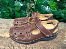 Afbeelding in Gallery-weergave laden, zo goed als nieuw mooie sandalen van wolky maat 42