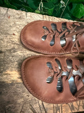 Afbeelding in Gallery-weergave laden, zo goed als Nieuw veterschoen van Loints of holland maat 39