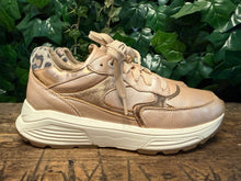 Afbeelding in Gallery-weergave laden, bijna Nieuwe sneakers van Xsensible maat 40 (wijdte G)