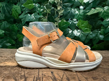 Afbeelding in Gallery-weergave laden, bijna nieuw sandalen van Xsensible maat 40 (wijdte G)