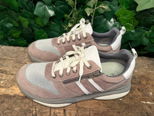 Afbeelding in Gallery-weergave laden, zo goed als nieuw sneakers van Xsensible maat 43 (wijdte H)