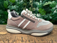 Afbeelding in Gallery-weergave laden, zo goed als nieuw sneakers van Xsensible maat 43 (wijdte H)
