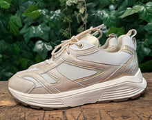 Afbeelding in Gallery-weergave laden, bijna Nieuwe sneakers van Xsensible maat 42 (wijdte G)