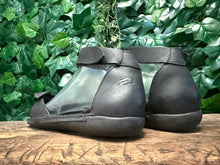 Afbeelding in Gallery-weergave laden, bijna Nieuwe mooie leren sandalen loints of holland maat 40