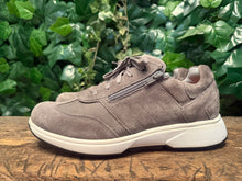 Afbeelding in Gallery-weergave laden, bijna Nieuwe sneakers van Xsensible maat 42 (wijdte H)