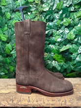 Afbeelding in Gallery-weergave laden, geweldig mooie suede vintage laarzen van Sendra maat 39